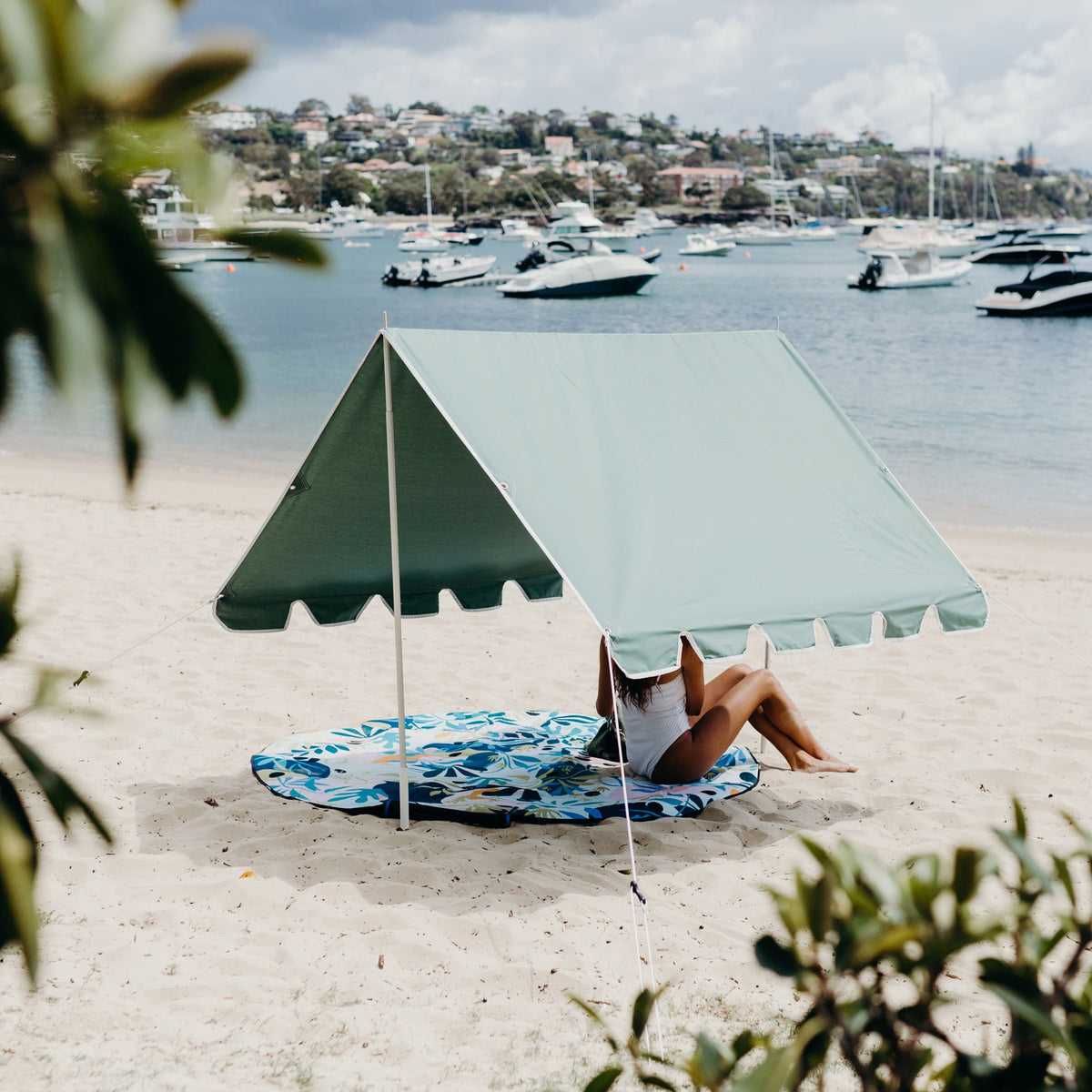 business and pleasure tent Beach Tent Sage: UPF50+ – Basil Bangs USA