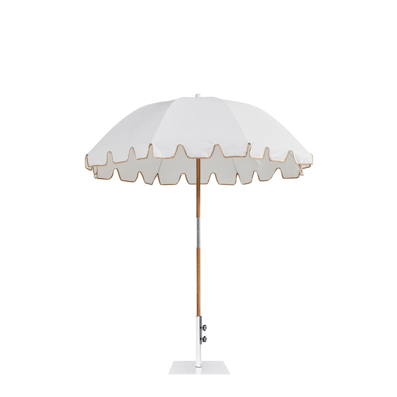 The Weekend Umbrella<br> with 31 lbs White Base<br> 5.6&