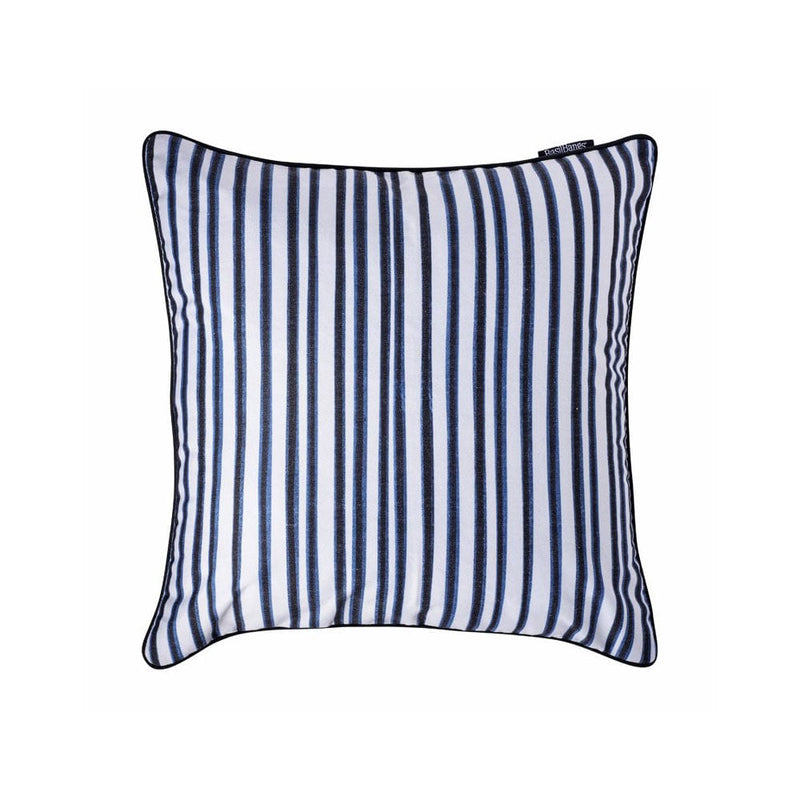 Our Basil Bangs Outdoor Cushion Mirage is the perfect addition to your backyard oasis.